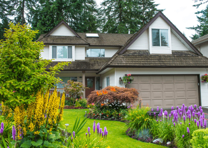 プライベートガーデンで四季折々の自然を楽しむ住まい